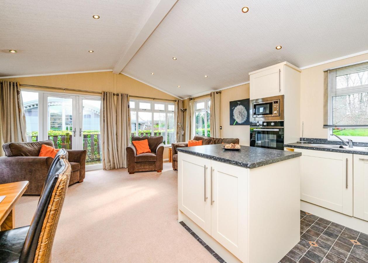 South Lakeland Leisure Village Hornby  Экстерьер фото