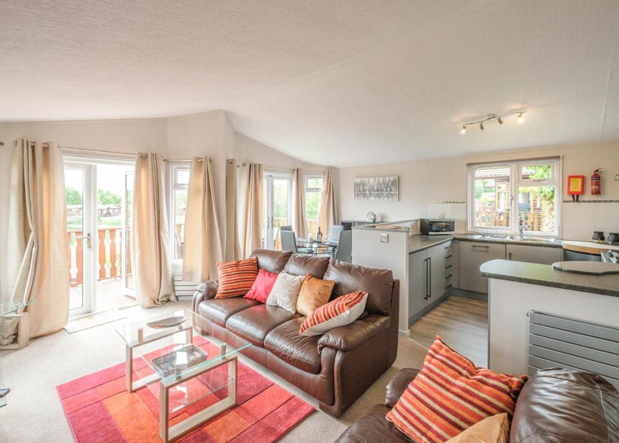 South Lakeland Leisure Village Hornby  Экстерьер фото