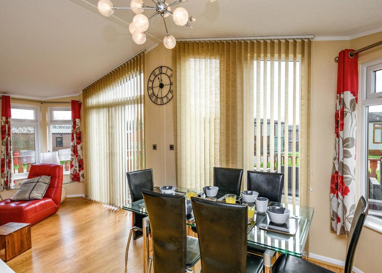 South Lakeland Leisure Village Hornby  Экстерьер фото